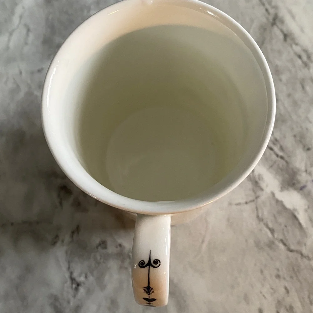 Vintage Designer Trish McEvoy  Illustrated Mug - Picture 4 of 4